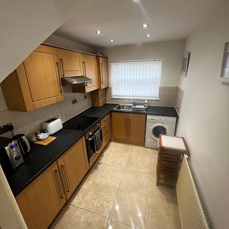 No 3 - Large 1 Bed Near Sefton Park And Lark Lane Lägenhet Liverpool Exteriör bild